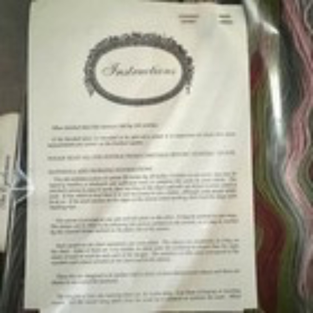 VINTAGE 1992 NEW Elizabeth Bradley Needlepoint Kit The Botanical Garden Cyclamen - Picture 10 of 10